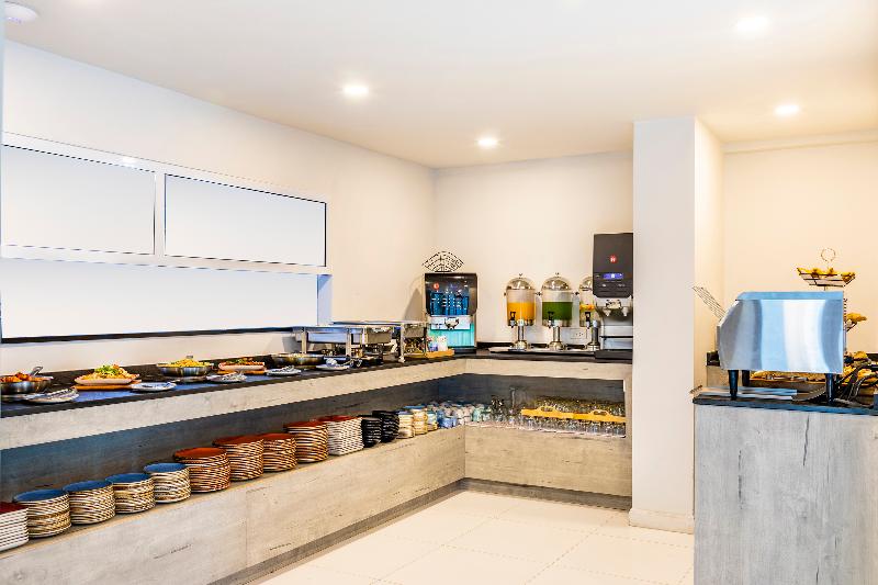 The Rizin Hotel & Residences - Restoran