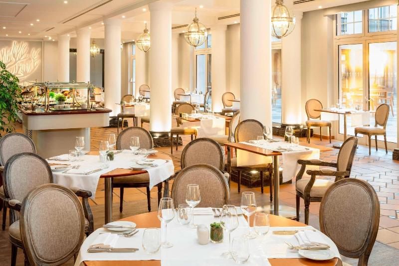 Marriott Praia D'El Rey Golf & Beach Resort - Restoran
