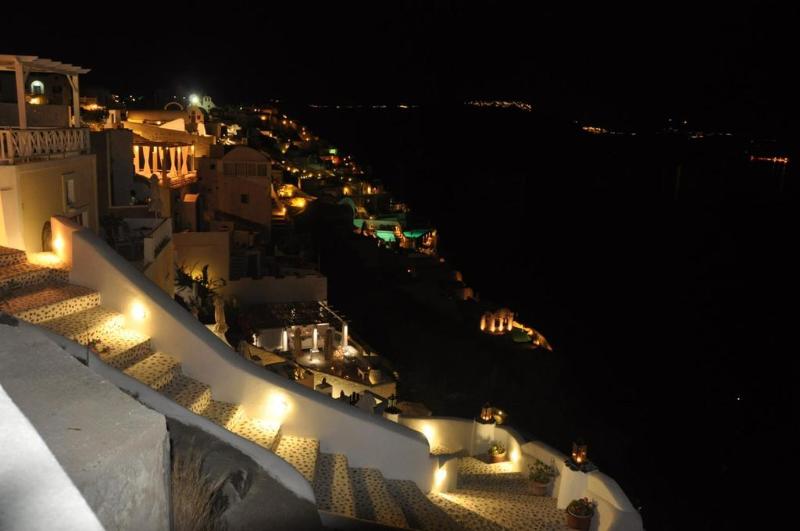 Stelios Rooms Golden View - Genel