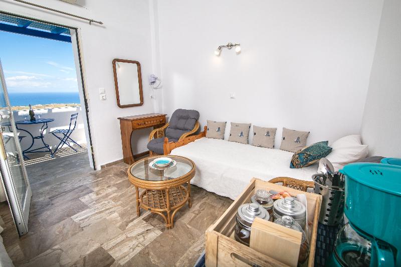 Stelios Rooms Golden View - Oda