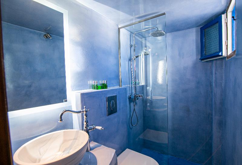 Stelios Rooms Golden View - Oda