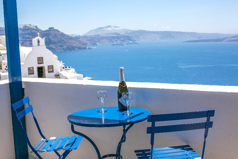 Stelios Rooms Golden View - Oda
