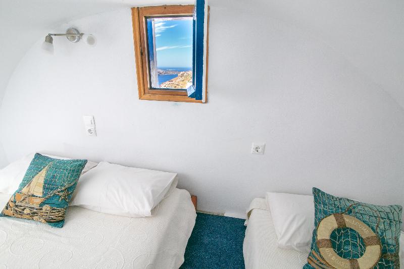 Stelios Rooms Golden View - Oda