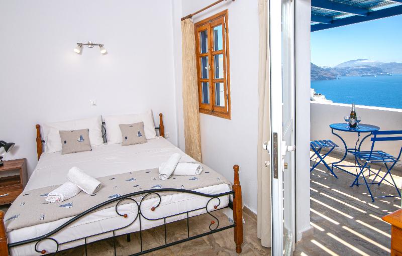 Stelios Rooms Golden View - Oda