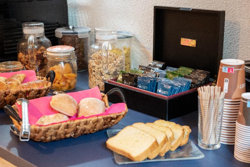 Appart'Hotel Brest Pasteur - Terres de France - Restoran