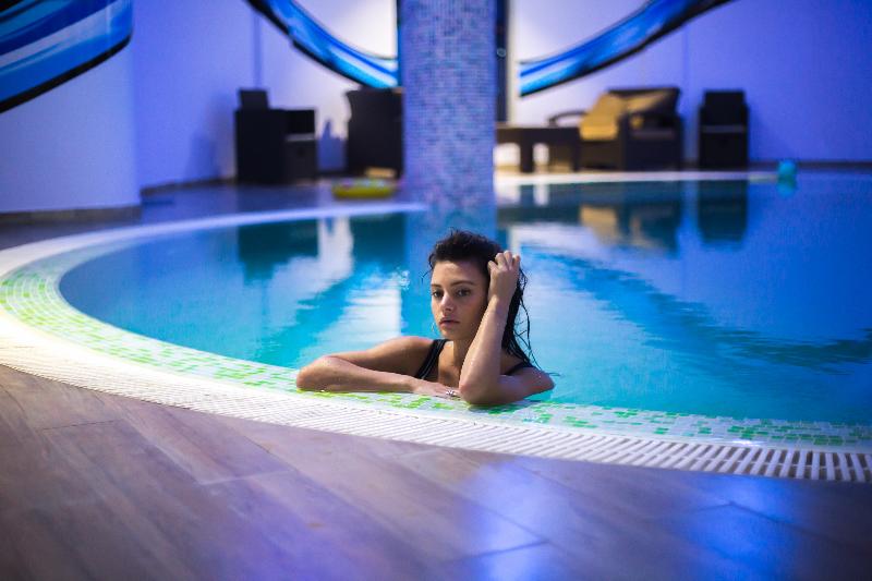 Castello Mare Hotel & Wellness Resort - Havuz