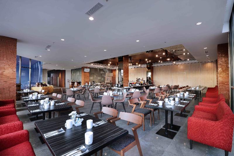 Aston Inn Pandanaran Semarang - Restoran