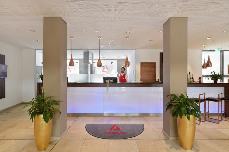 Amedia Plaza Dresden a Trademark by Wyndham - Lobi