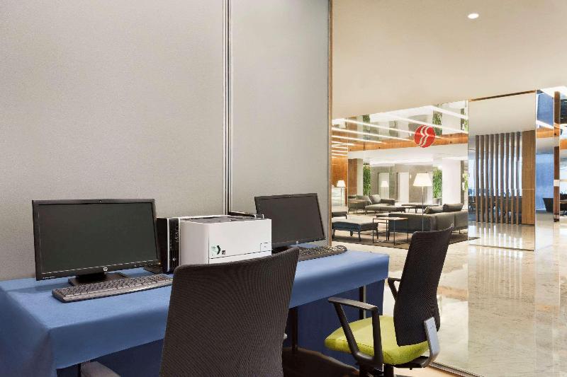 Ramada Plaza By Wyndham Istanbul Asia Airport - Toplantı