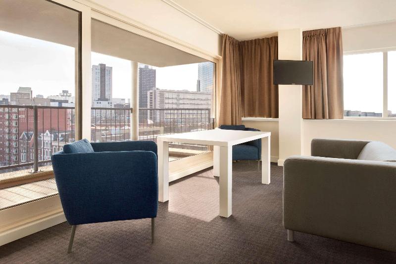 Rotterdam Teleport Hotel - Oda