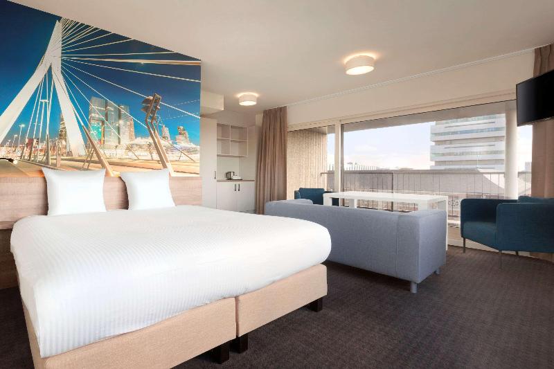 Rotterdam Teleport Hotel - Oda