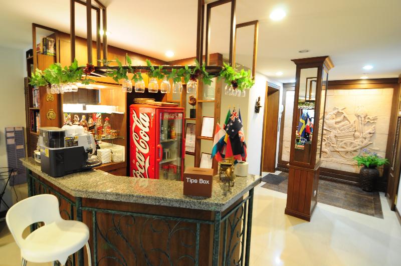 Baan Sukhumvit Inn Soi 18 - Bar
