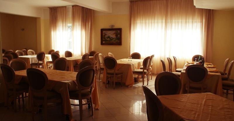 Club Hotel Kennedy - Restoran