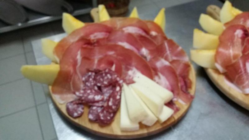 Ostello su Mannau - Restoran