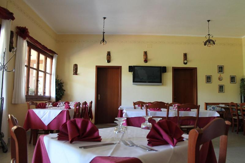 Ostello su Mannau - Restoran