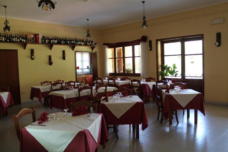 Ostello su Mannau - Restoran