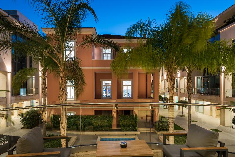 Trianon Luxury apartments and Suites - Genel
