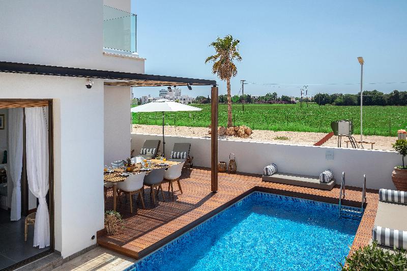 Chris Le Mare Luxury Villa - Genel