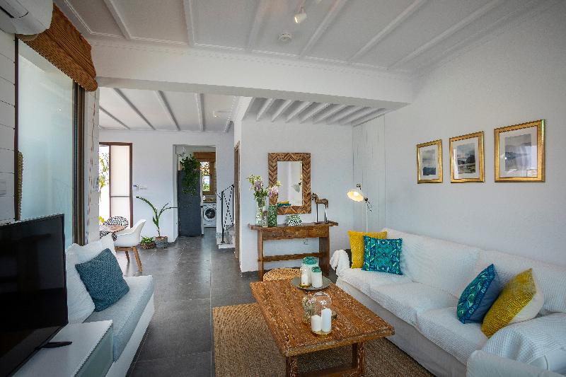 Chris Le Mare Luxury Villa - Oda
