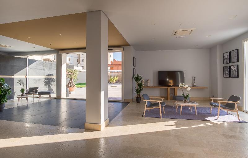 Netum Hotel - Lobi