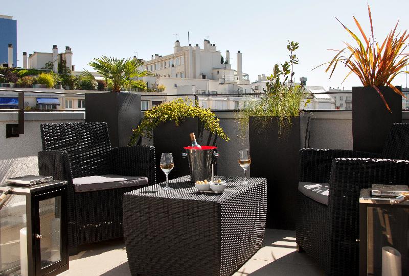 Hotel Les Jardins de Mademoiselle - Teras