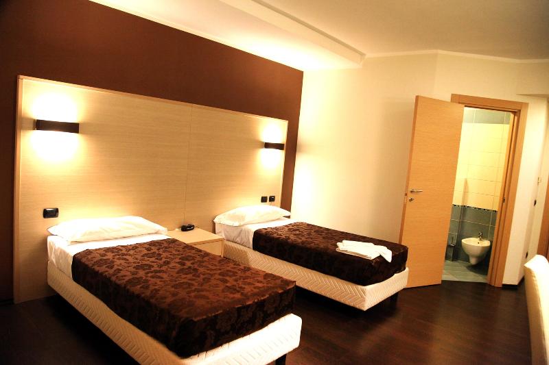Hotel Sogni D'Oro Airport - Oda
