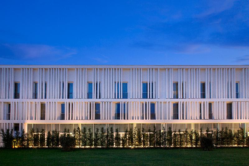 J Hotel - Genel