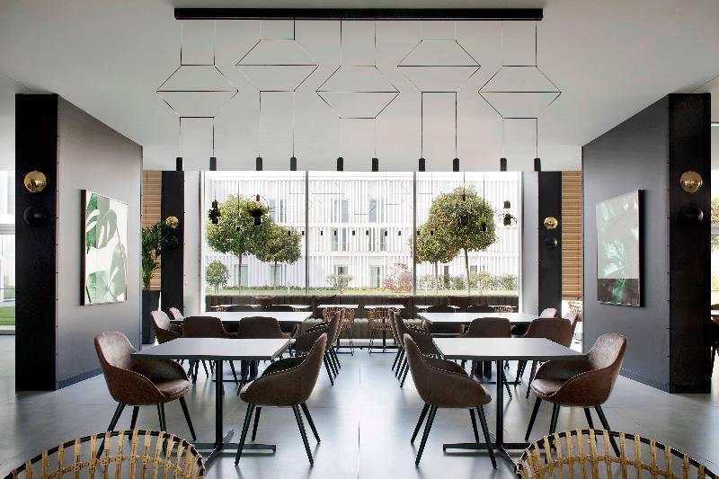 J Hotel - Restoran