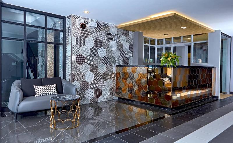 Chezzotel Pattaya Hotel - Bar
