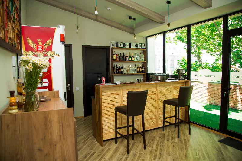 Marlyn - Bar