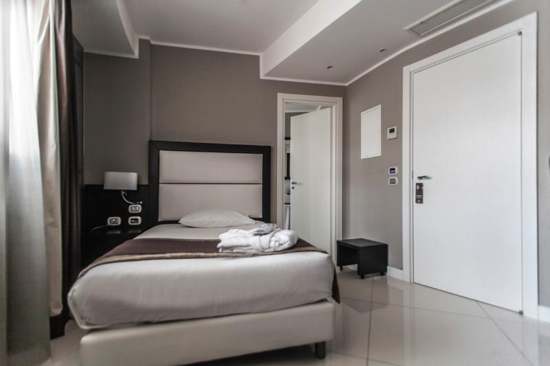 Marconi Hotel - Oda