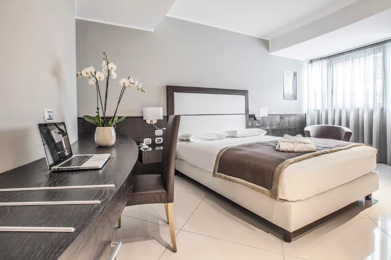 Marconi Hotel - Oda