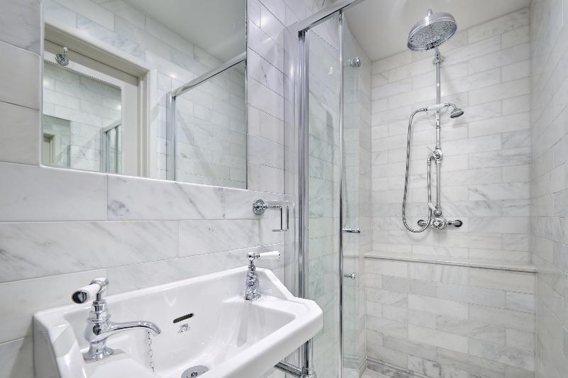 Roseate Villa Bath - Oda