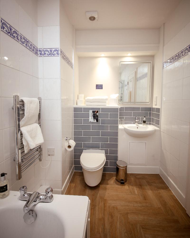 JA The Bruntsfield Edinburgh - Oda