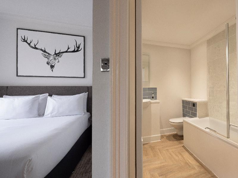 JA The Bruntsfield Edinburgh - Oda