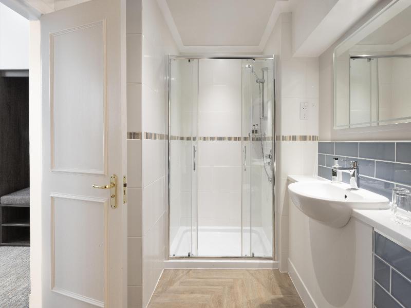 JA The Bruntsfield Edinburgh - Oda