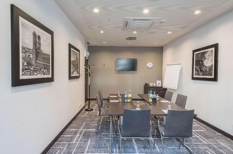 Hilton Garden Inn Munich City West - Toplantı