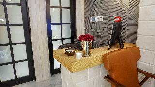 Maroon Hotel TomTom fotoÄŸrafÄ±