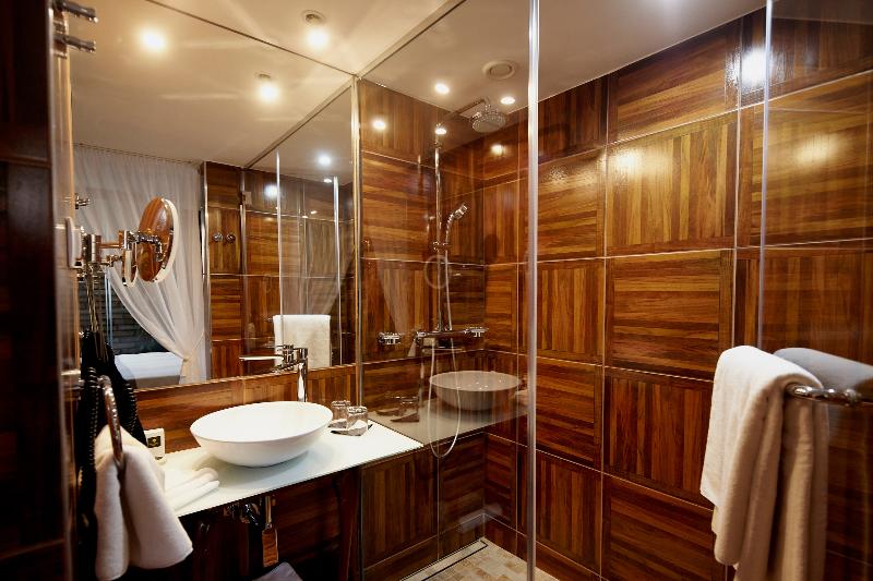 Mystery Hotel Budapest, Preferred Hotels & Resorts - Oda