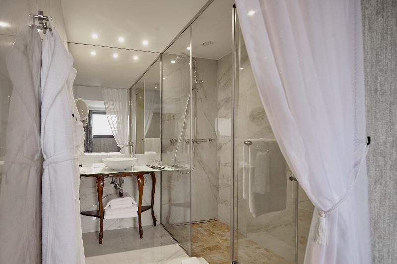 Mystery Hotel Budapest, Preferred Hotels & Resorts - Oda