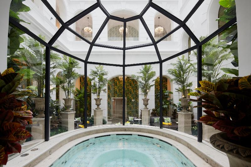 Mystery Hotel Budapest, Preferred Hotels & Resorts - Havuz