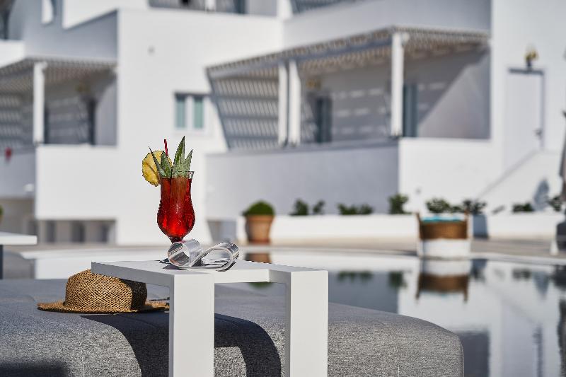 Petri Suites - Bar