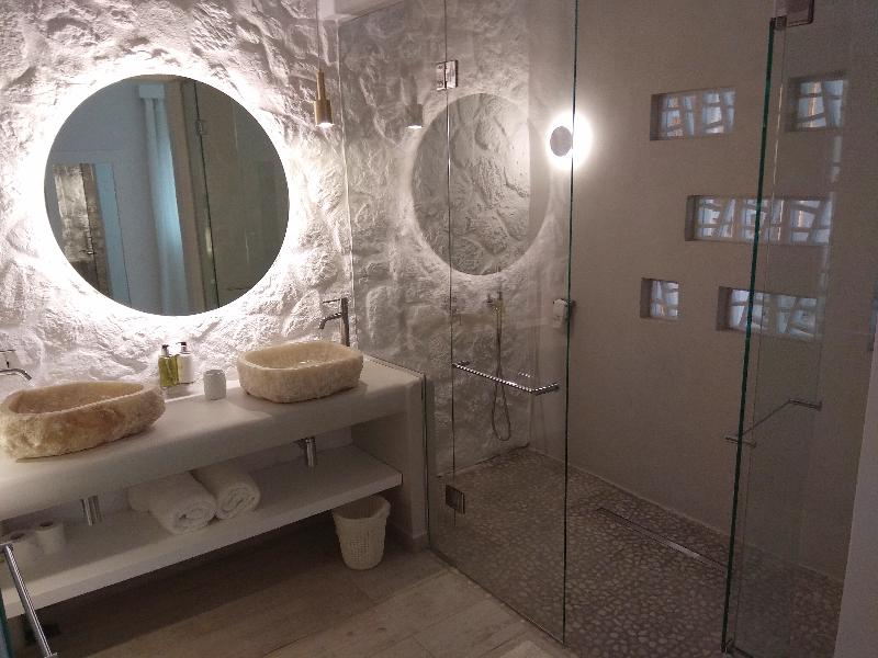 Petri Suites - Oda