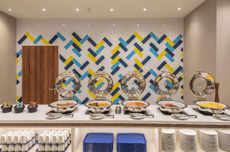 Hampton by Hilton Munich City West - Restoran