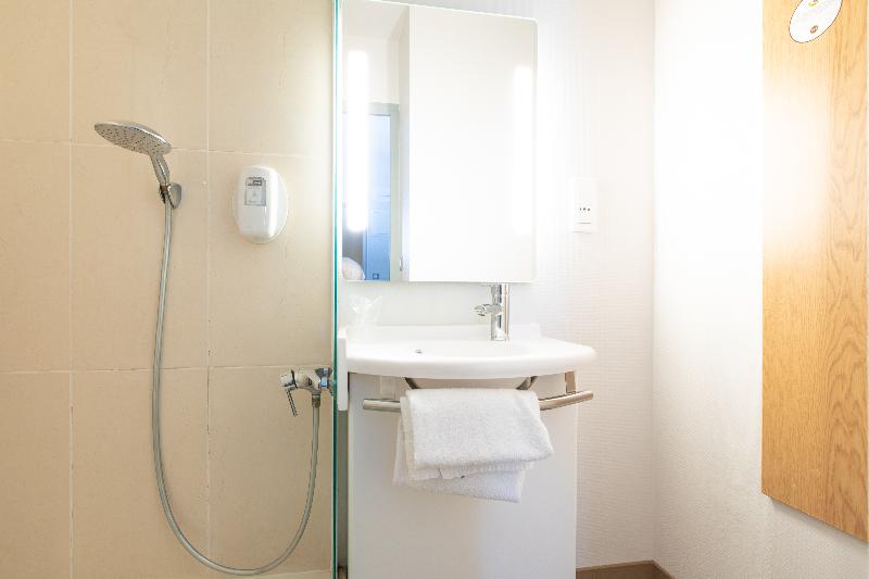 B&B HOTEL ST Malo Centre La Decouverte - Oda