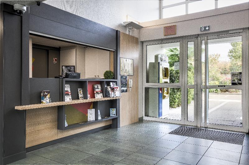 B&B HOTEL BEAUVAIS - Lobi