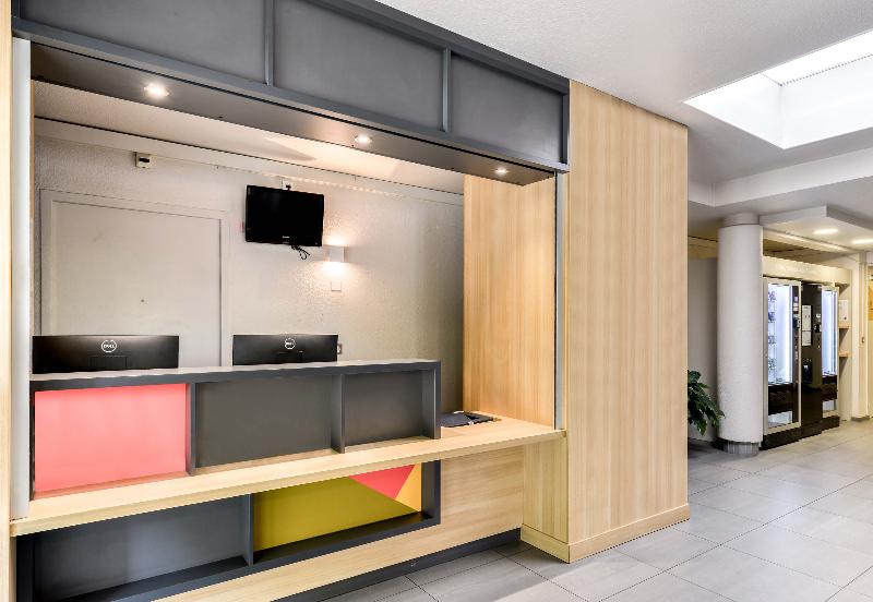 B&B HOTEL MONTPELLIER 1 - Lobi