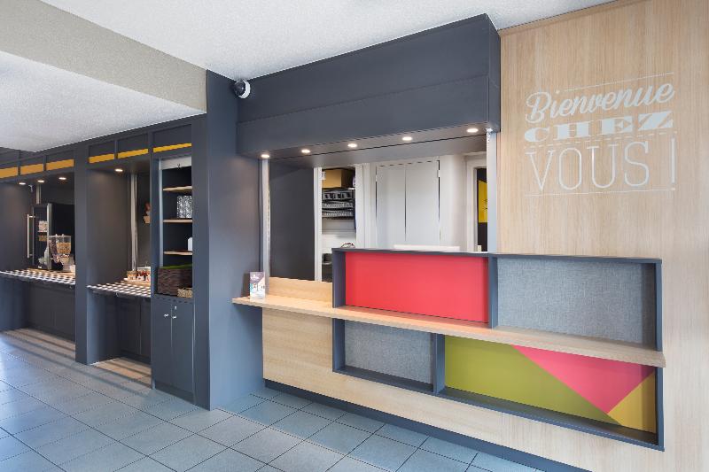 B&B HOTEL Lyon Saint Priest - Lobi