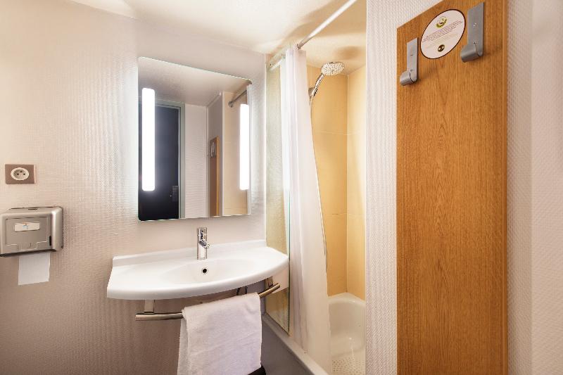 B&B HOTEL Lyon Saint Priest - Oda