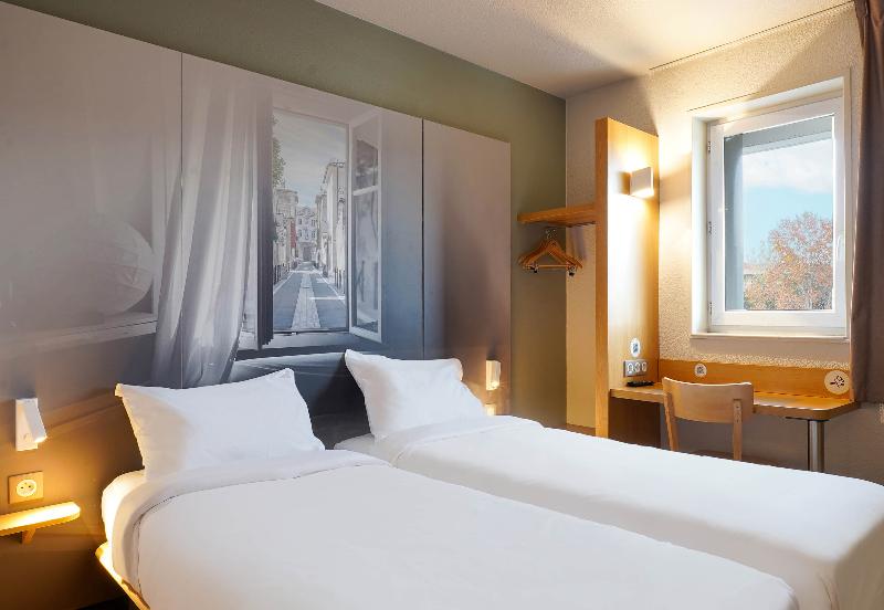 B&B HOTEL AIX EN PROVENCE Pont de l'Arc - Oda